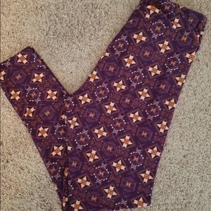 LuLaRoe Purple Pattern Leggings